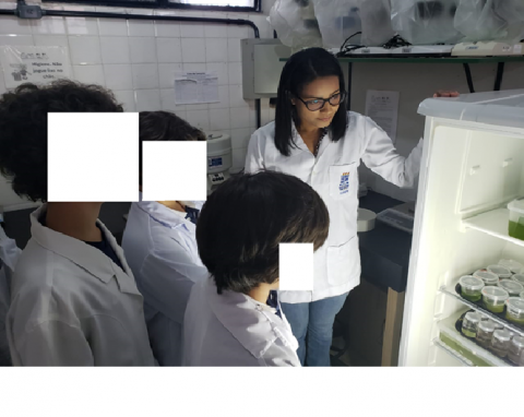 O Laboratório de Ecofisiologia e Comportamento Animal recebe estudantes do ensino fundamental
